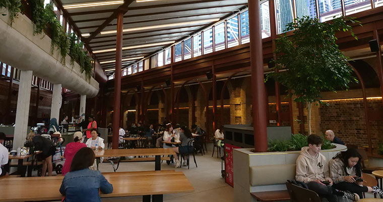 퀸빅 마켓 푸드홀