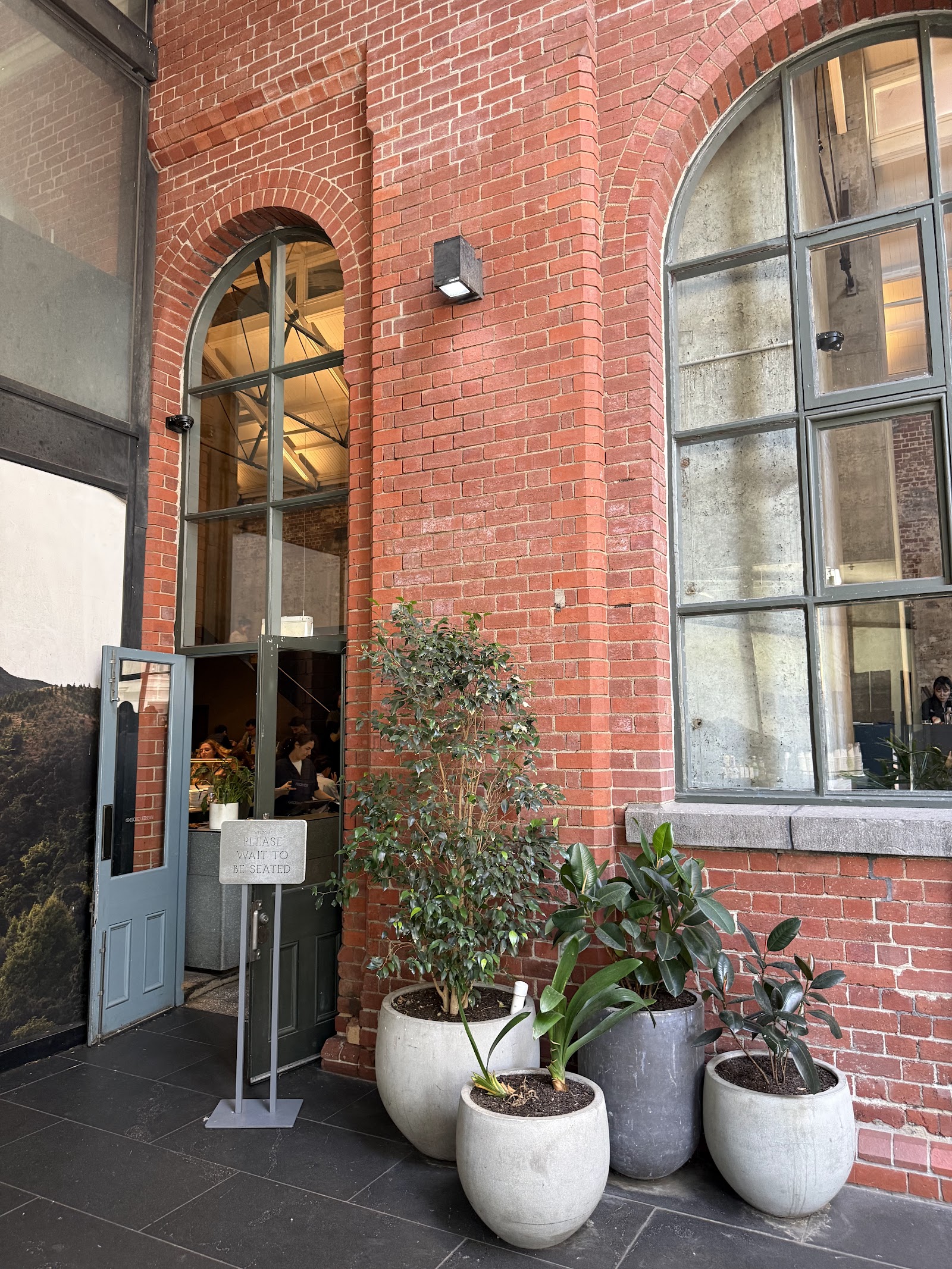 하이어 그라운드