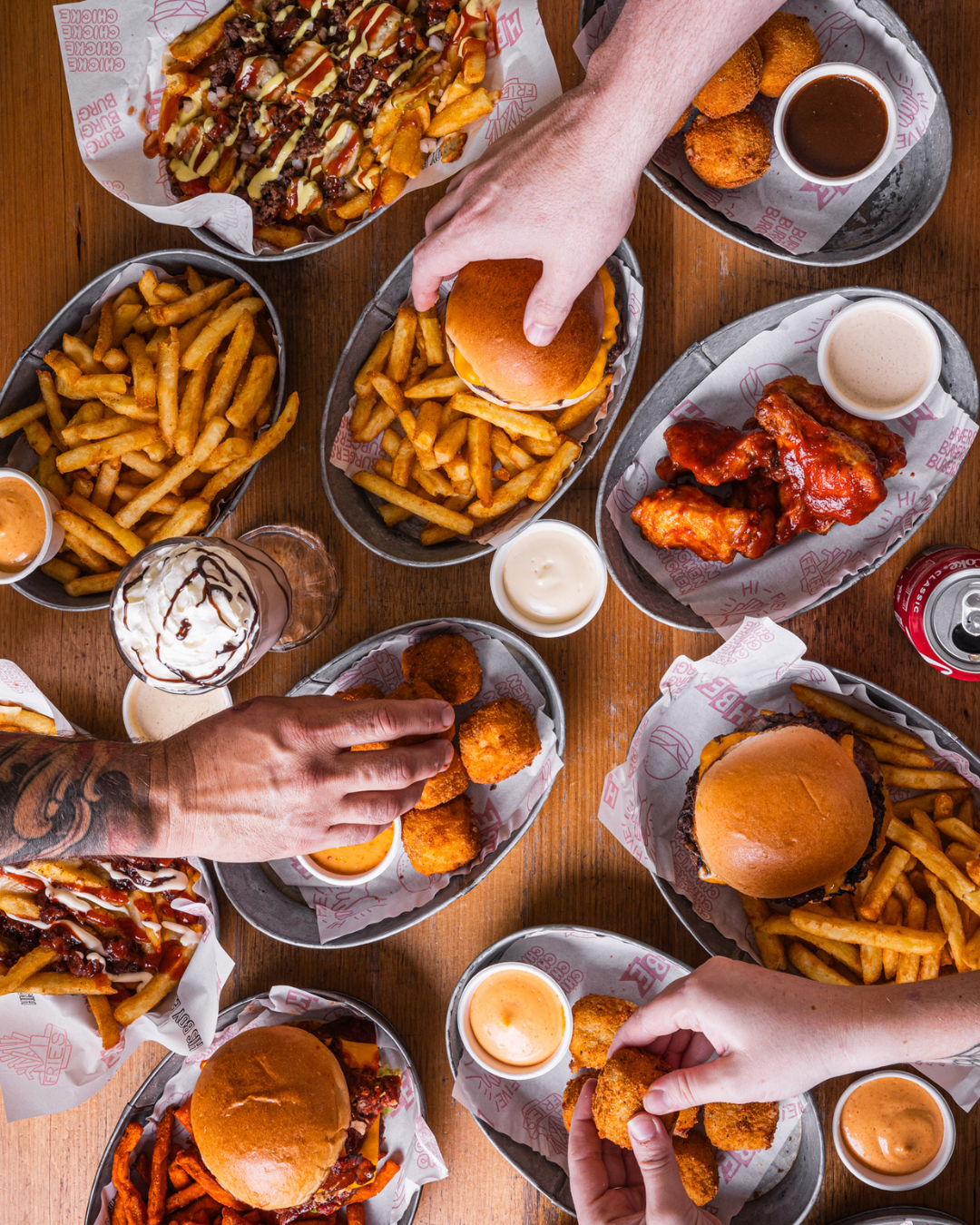 히즈 보이 엘로이