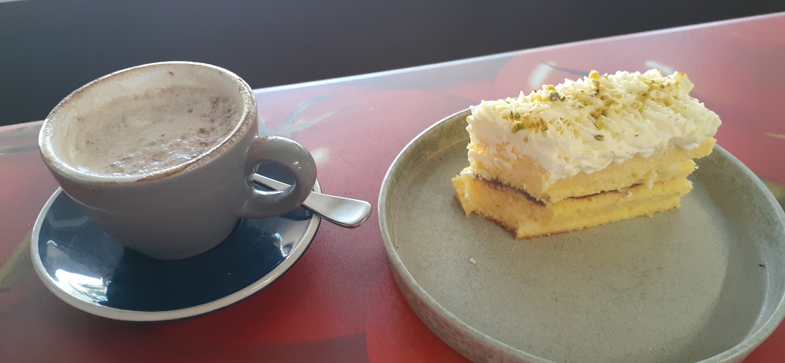 Dee-Licious Family Delicatessen