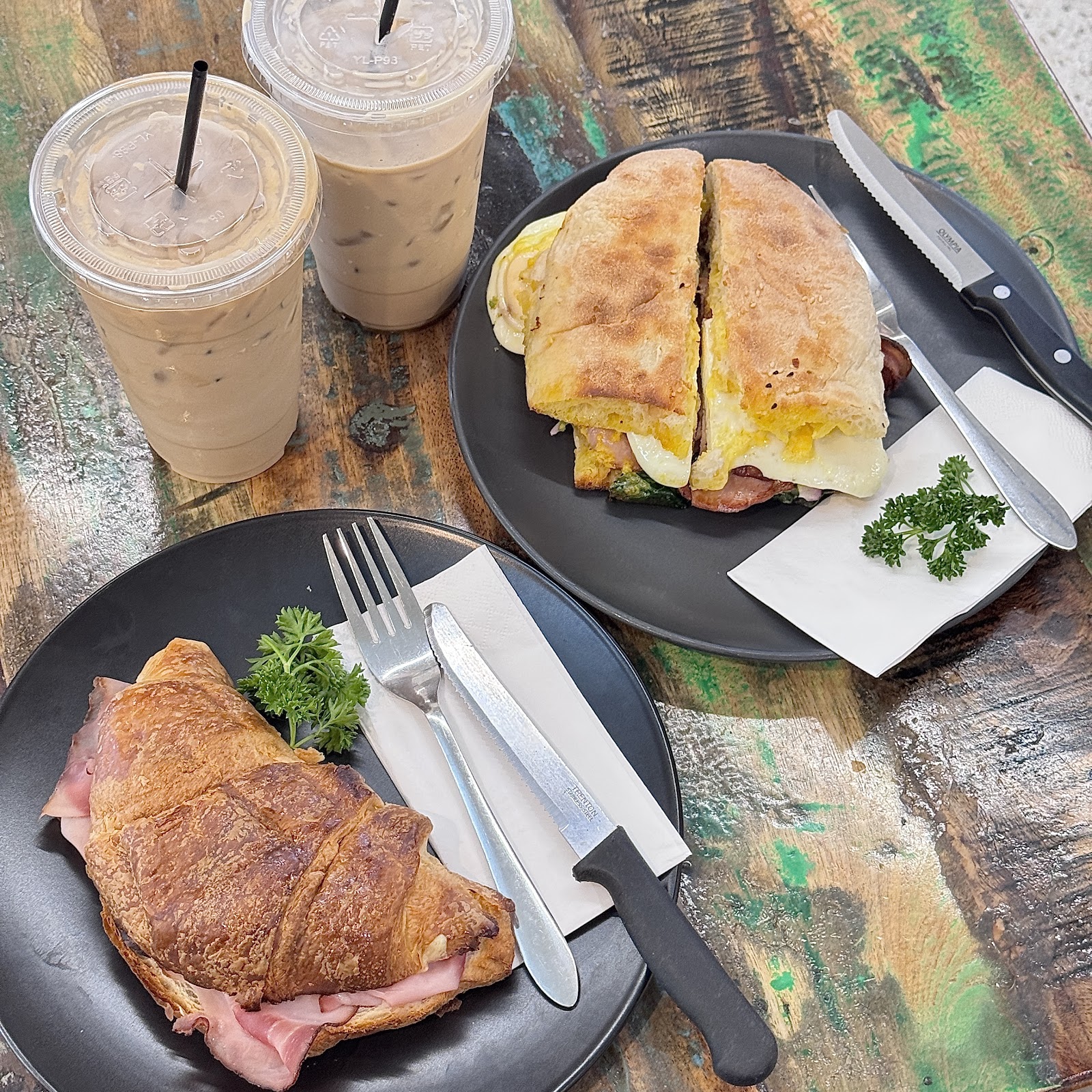 THE SHELF DELI CAFÉ