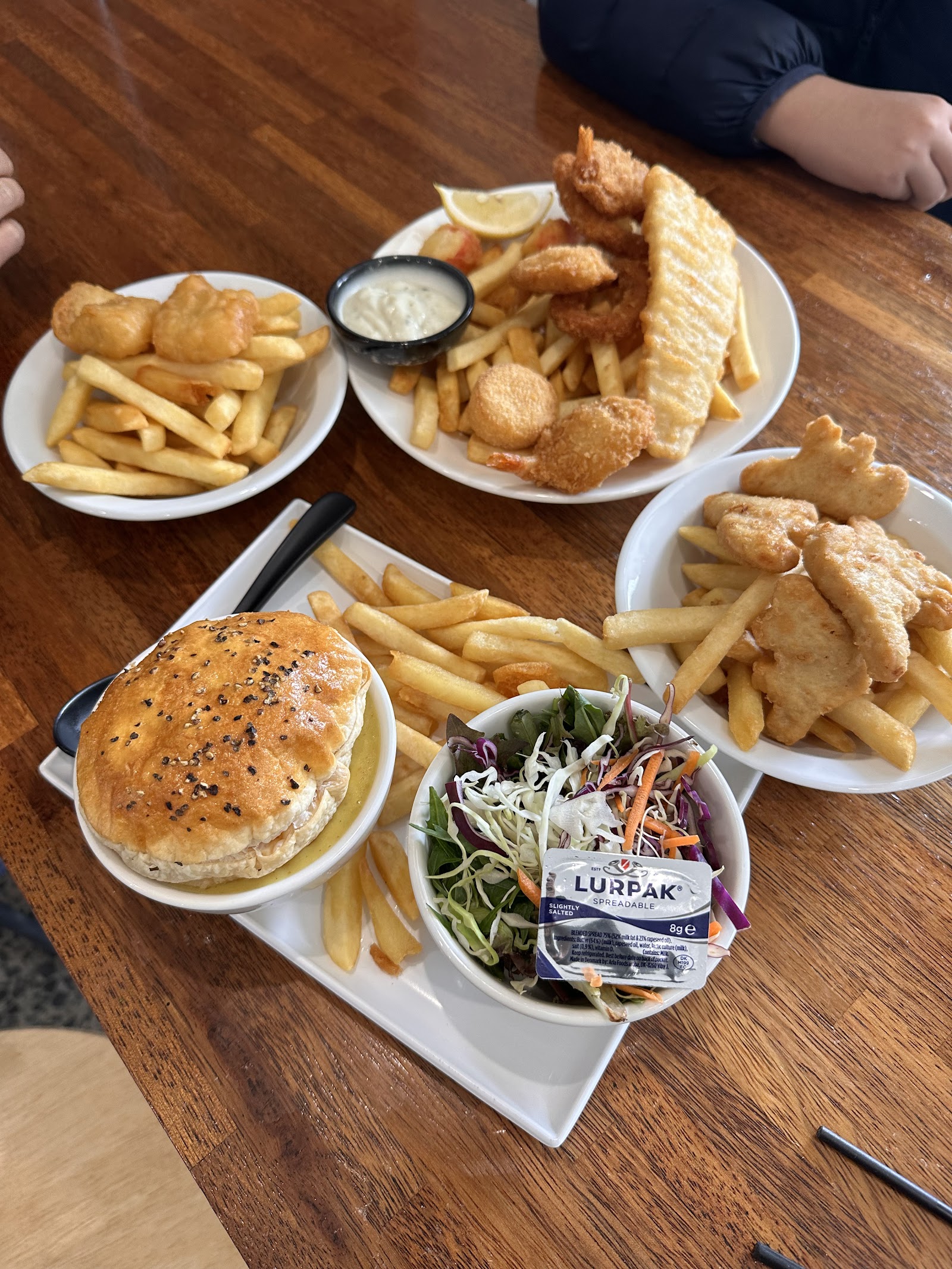 Port Arthur Centre Grocery Takeaway Cafe & Info