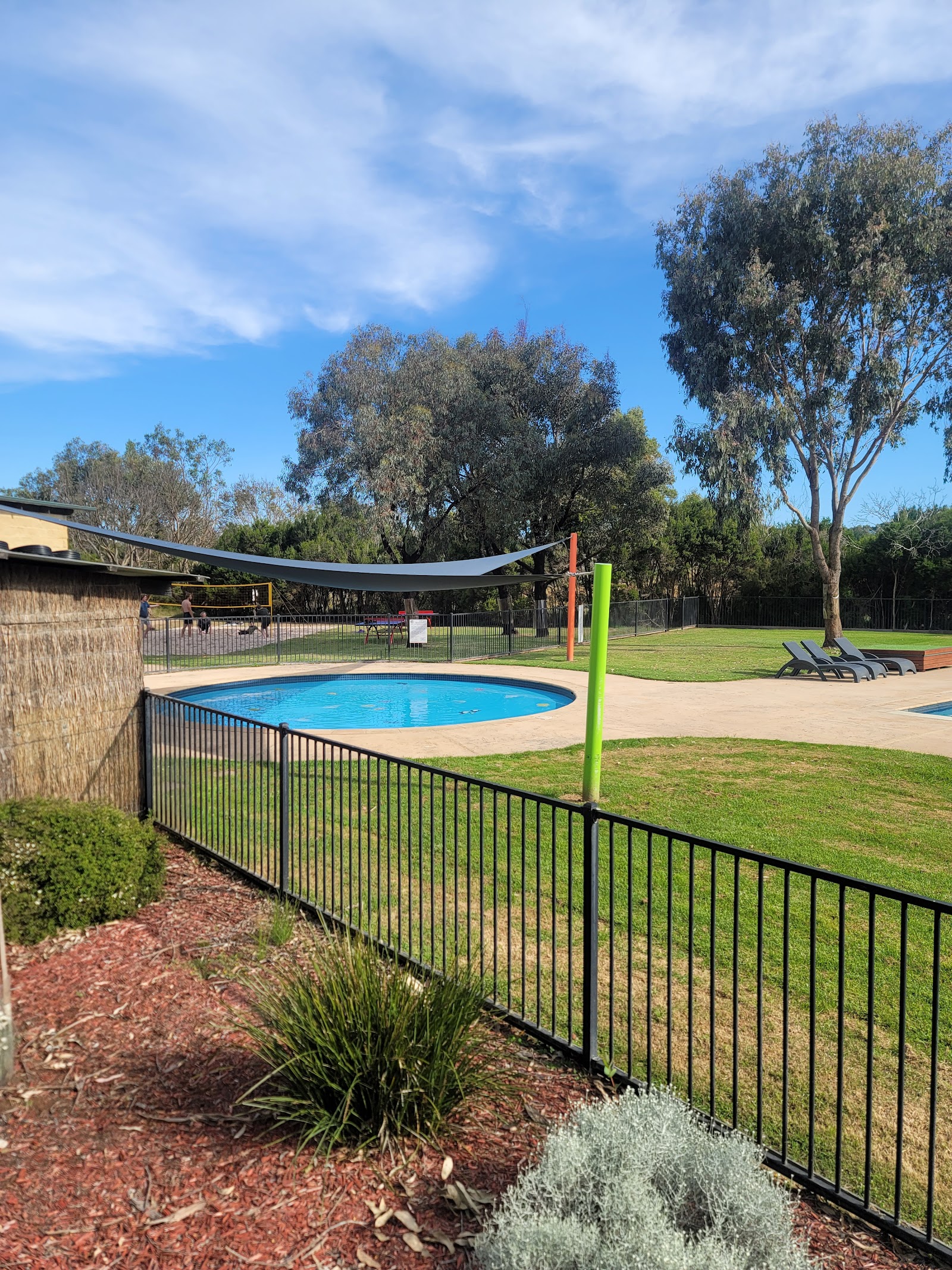 Flametrees Restaurant, Cafe & Bar