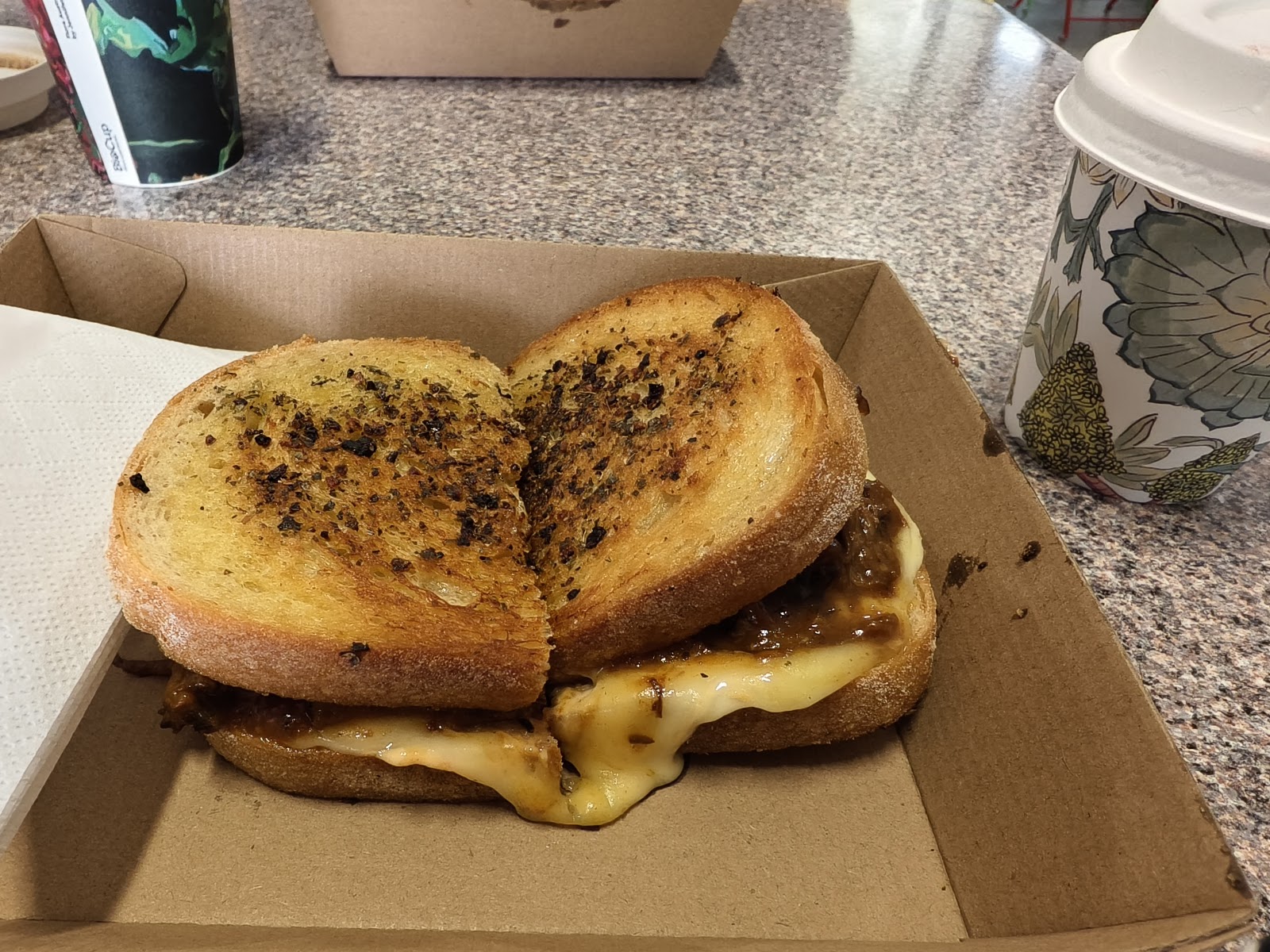 Shalom Ladies Boutique Cafe