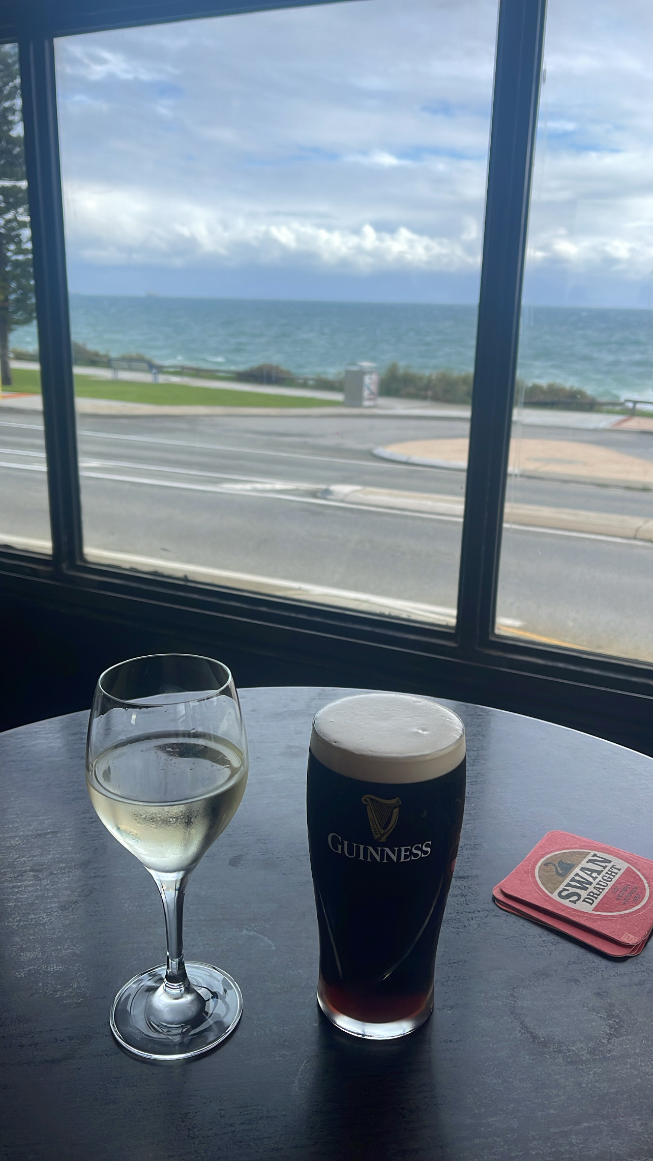 Saloon Bar Ocean Beach Hotel