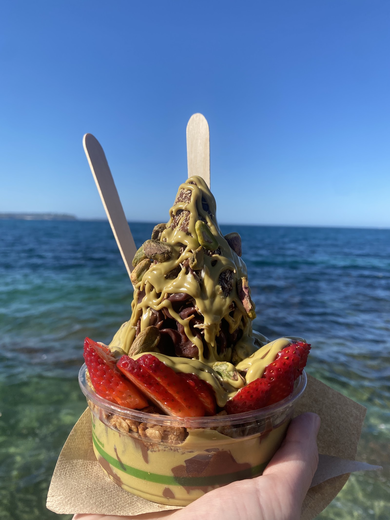 Beach Acai Shelly