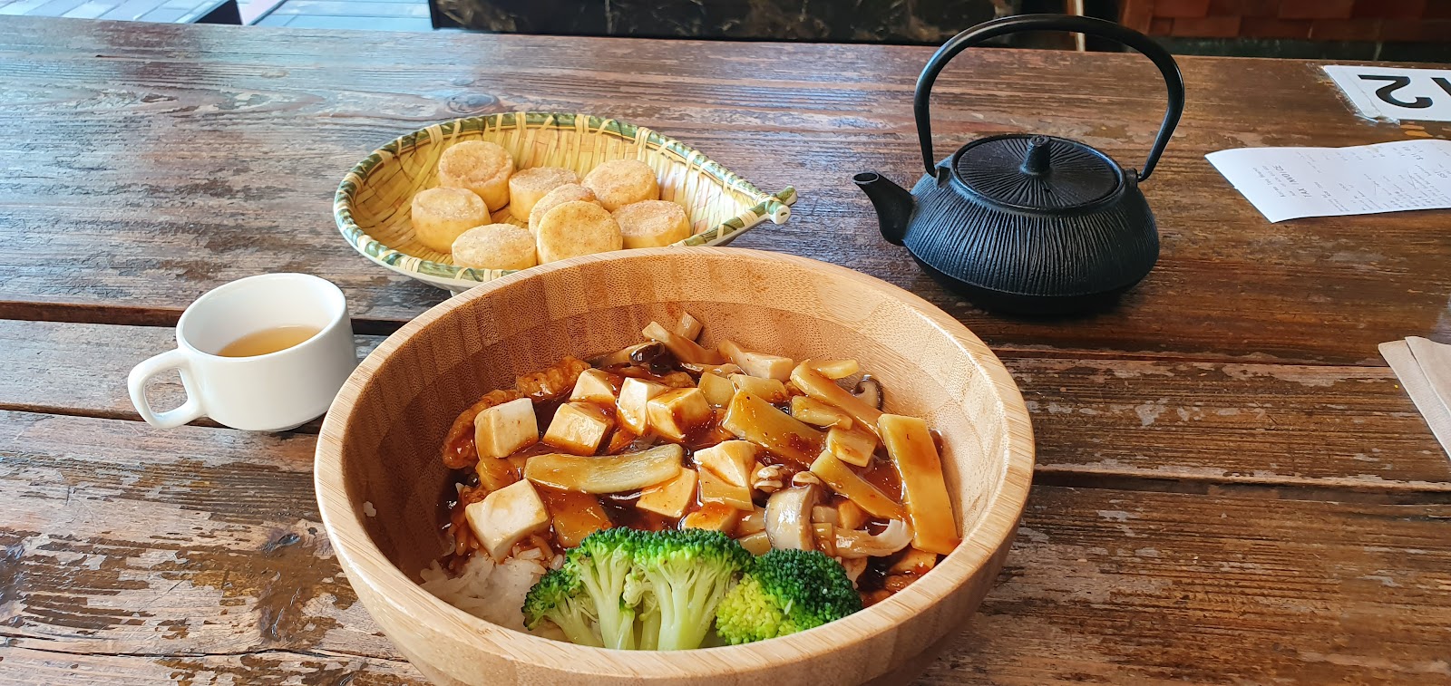 Dew Drop Inn Tea House