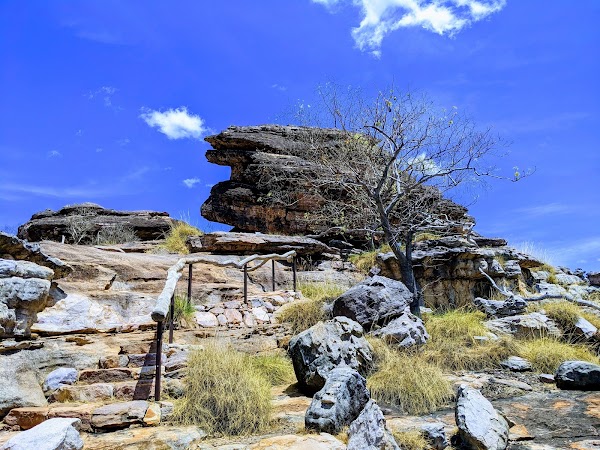 우비르 암각화 유적지